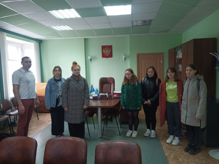 Экскурсия в администрации Опаринского муниципального округа..