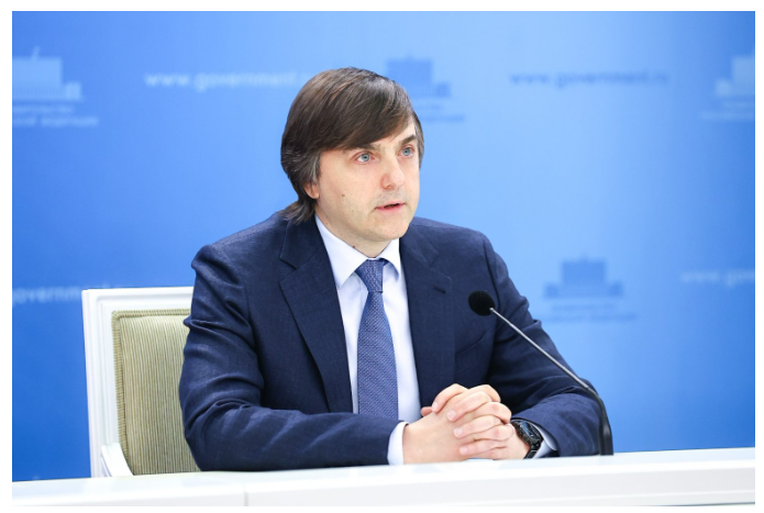 Брифинг Министра просвещения РФ Сергея Кравцова по итогам 2024/25 учебного года.